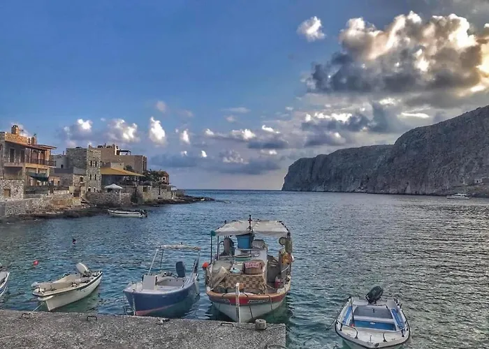Pezula Mani